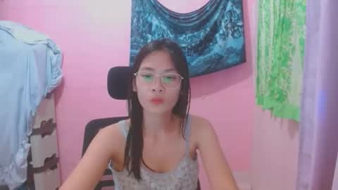 Mia online show from May 20, 12:44 pm