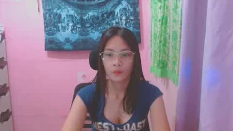 Mia online show from June 3, 6:05 am