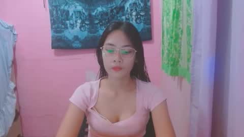 Mia online show from June 9, 4:57 am