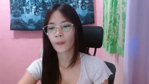 Mia online show from June 14, 5:09 am