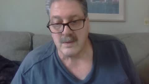 Snapshot of sweetsforu326 chatting on April 2, 4:37 pm sweetbrowneyes623 online show from April 2, 4:37 pm