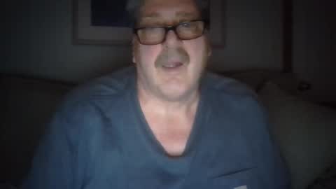 Snapshot of sweetsforu326 chatting on May 12, 8:55 am sweetbrowneyes623 online show from May 12, 8:55 am