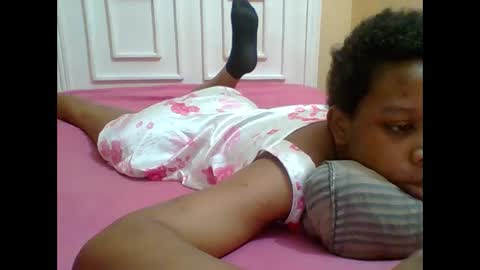 sweetshilah online show from September 19, 12:45 am