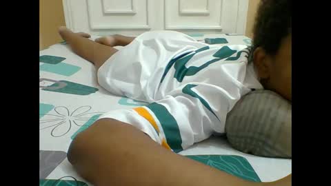 sweetshilah online show from September 27, 7:02 am