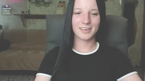 Sweet Shy online show from June 1, 1:46 pm