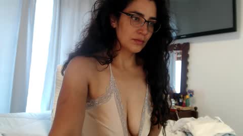 Dianis online show from December 18, 5:19 pm