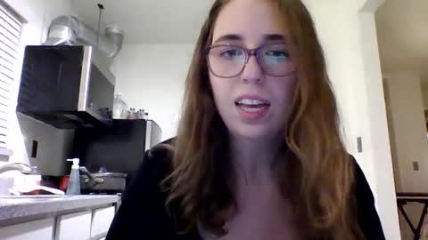 Snapshot of sweetsocalgirl chatting on January 28, 5:22 am sweetsocalgirl online show from January 28, 5:22 am