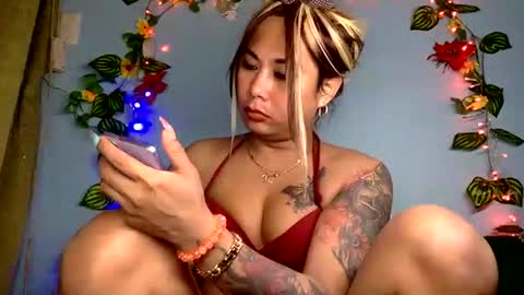 spicy online show from February 4, 3:57 pm