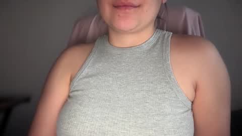 sweetssmashed online show from April 27, 10:19 pm