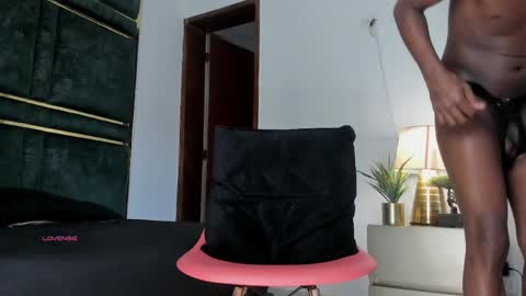 Snapshot of sweetstacy_ chatting on April 9, 6:19 am sweetstacy_ online show from April 9, 6:19 am