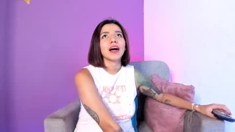 Snapshot of sweett_heartt_ chatting on February 16, 10:32 pm Lorena online show from February 16, 10:32 pm
