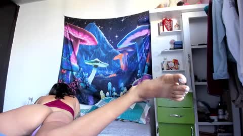 Snapshot of sweett_heartt_ chatting on September 13, 9:14 pm Lorena online show from September 13, 9:14 pm