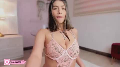   M I A   online show from June 10, 1:21 pm