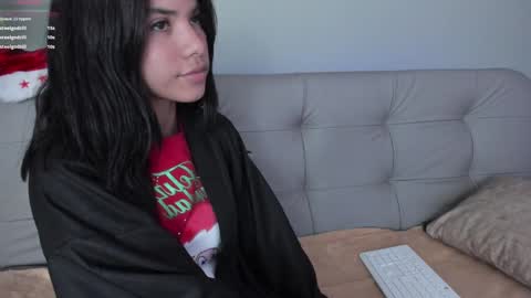    online show from December 19, 8:02 pm