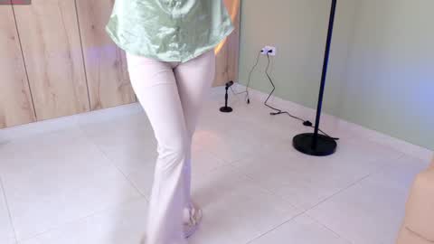    online show from March 6, 8:05 pm