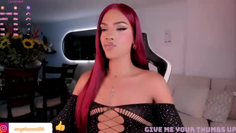Snapshot of sweett_shinexx chatting on April 11, 7:45 am angel online show from April 11, 7:45 am