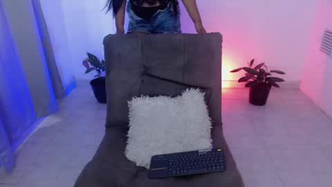 Snapshot of sweett_val_ chatting on June 5, 6:24 pm Valeria online show from June 5, 6:24 pm