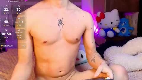 Snapshot of sweettfoxx chatting on February 26, 7:24 pm Neffer online show from February 26, 7:24 pm