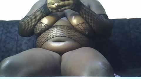 Snapshot of sweettlove1 chatting on December 1, 9:15 pm sweettlove1 online show from December 1, 9:15 pm