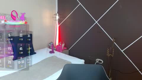 Scarlet online show from October 14, 11:55 am