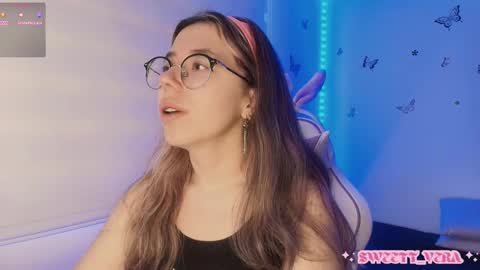 Snapshot of sweettvera_ chatting on October 13, 11:43 am Veronica Independent Model online show from October 13, 11:43 am