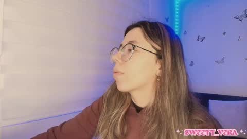 Snapshot of sweettvera_ chatting on October 30, 10:06 am Veronica Independent Model online show from October 30, 10:06 am