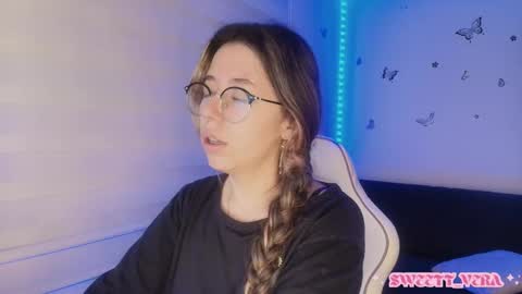 Snapshot of sweettvera_ chatting on November 3, 10:05 am Veronica Independent Model online show from November 3, 10:05 am