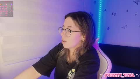 Snapshot of sweettvera_ chatting on November 6, 5:30 am Veronica Independent Model online show from November 6, 5:30 am