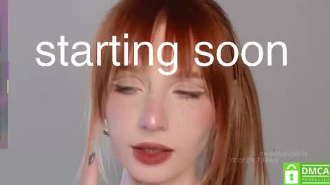 Snapshot of sweetuniporn chatting on November 14, 11:31 am Elis a little vacation Ill be here Saturday my schedules in bio online show from November 14, 11:31 am