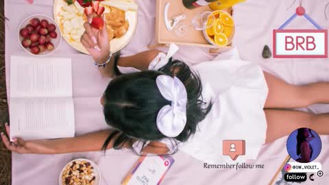 sweetviolet___ online show from November 16, 12:11 pm