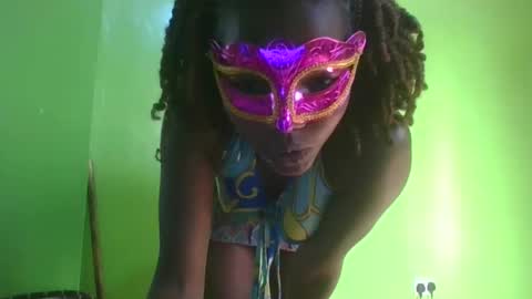 Snapshot of sweetwipe_africana14 chatting on February 13, 6:53 am Essy online show from February 13, 6:53 am