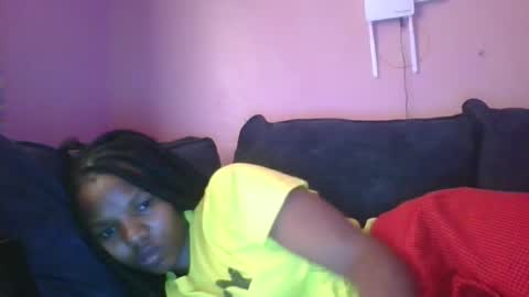 Snapshot of sweetwipe_africana14 chatting on April 5, 9:28 am Essy online show from April 5, 9:28 am