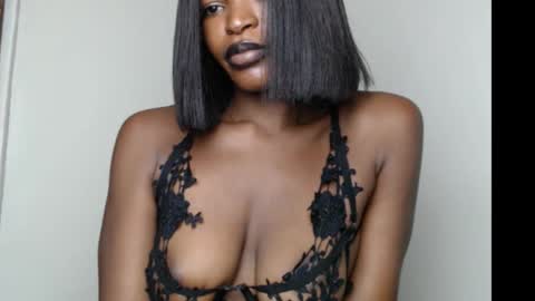 sweetxxboobsx online show from November 21, 10:25 am