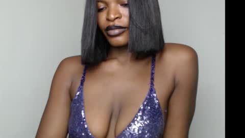 sweetxxboobsx online show from December 4, 8:50 pm