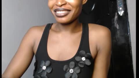 sweetxxboobsx online show from February 15, 8:05 pm