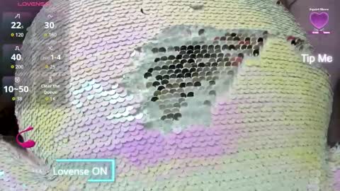 Mia online show from December 5, 9:00 pm