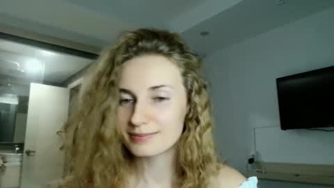 sweety_fruits online show from February 11, 5:07 pm