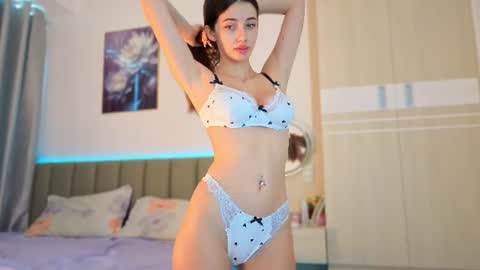 Vikky online show from June 28, 12:49 am