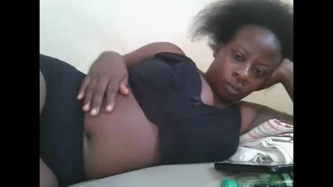 sweetyass25 online show from September 21, 7:43 am