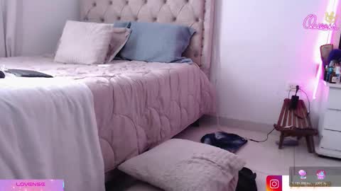 yaya online show from February 22, 5:33 pm