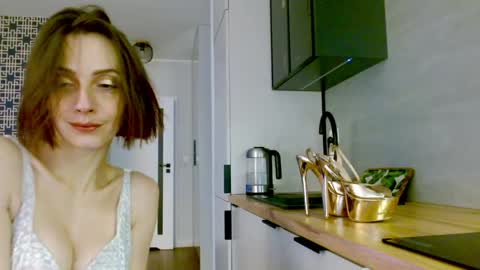 Snapshot of sweetycherrylove chatting on April 1, 4:15 pm sweetycherrylove online show from April 1, 4:15 pm