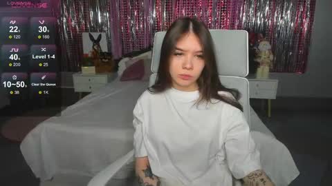 Snapshot of sweetydeviliya chatting on December 5, 2:31 am sweetydeviliya online show from December 5, 2:31 am