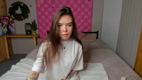 Snapshot of sweetydeviliya chatting on December 13, 9:24 am sweetydeviliya online show from December 13, 9:24 am