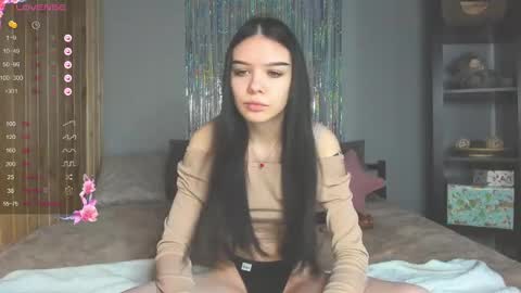 Snapshot of sweetydeviliya chatting on February 19, 1:06 pm sweetydeviliya online show from February 19, 1:06 pm