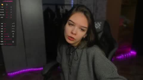 Snapshot of sweetydeviliya chatting on November 26, 12:50 pm sweetydeviliya online show from November 26, 12:50 pm