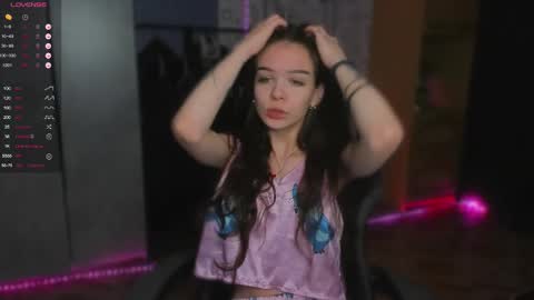 Snapshot of sweetydeviliya chatting on December 3, 1:35 am sweetydeviliya online show from December 3, 1:35 am