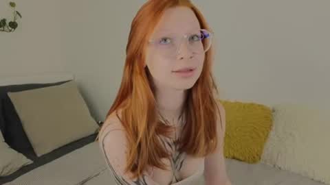 Snapshot of sweetykitty_x chatting on July 28, 12:34 pm Jenny give it a sub online show from July 28, 12:34 pm
