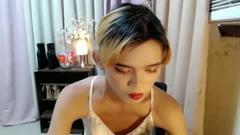 Megan online show from December 18, 5:04 am