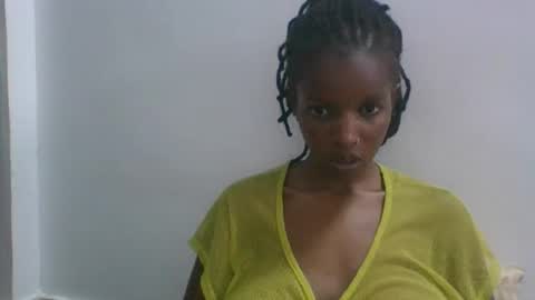 Snapshot of sweetz_candice chatting on September 28, 11:48 am sweetz_candice online show from September 28, 11:48 am