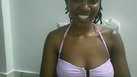 Snapshot of sweetz_candice chatting on September 29, 10:36 pm sweetz_candice online show from September 29, 10:36 pm